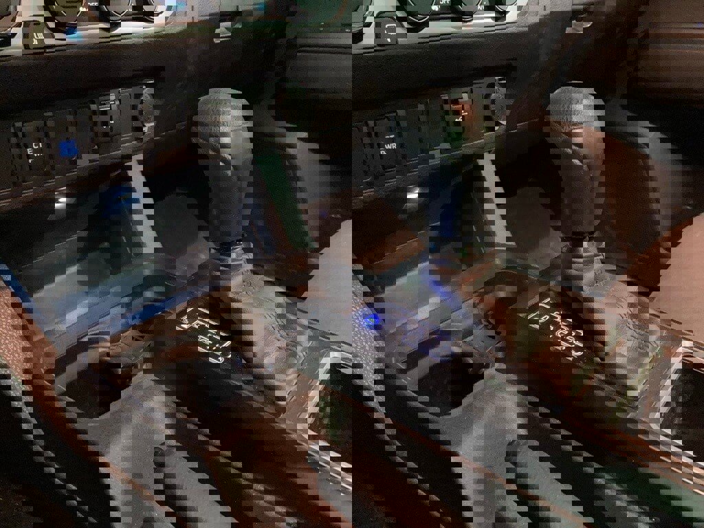 Certified 2022 Toyota Tacoma SR image 25