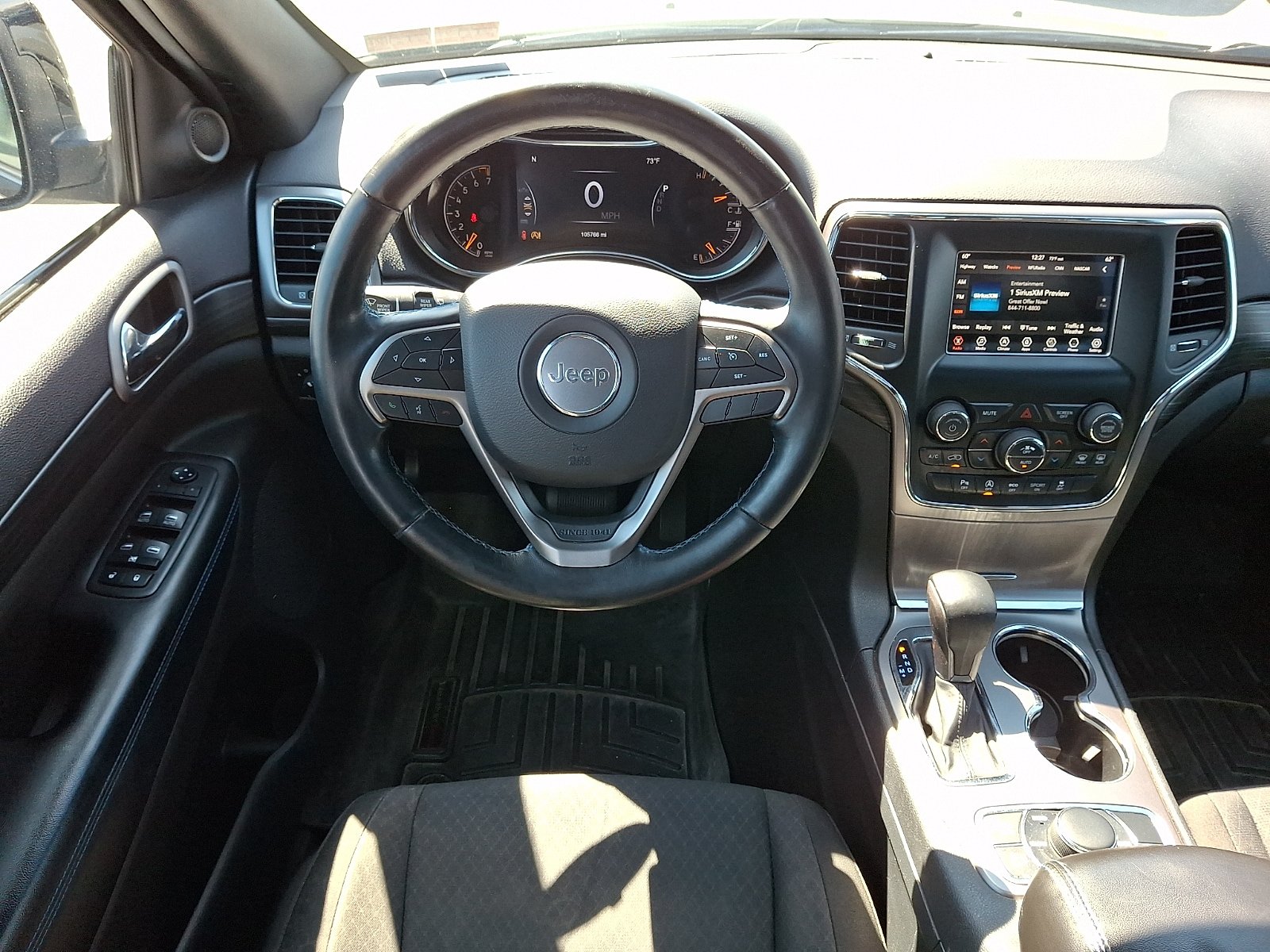 Used 2019 Jeep Grand Cherokee Laredo AWD/4WD image 13