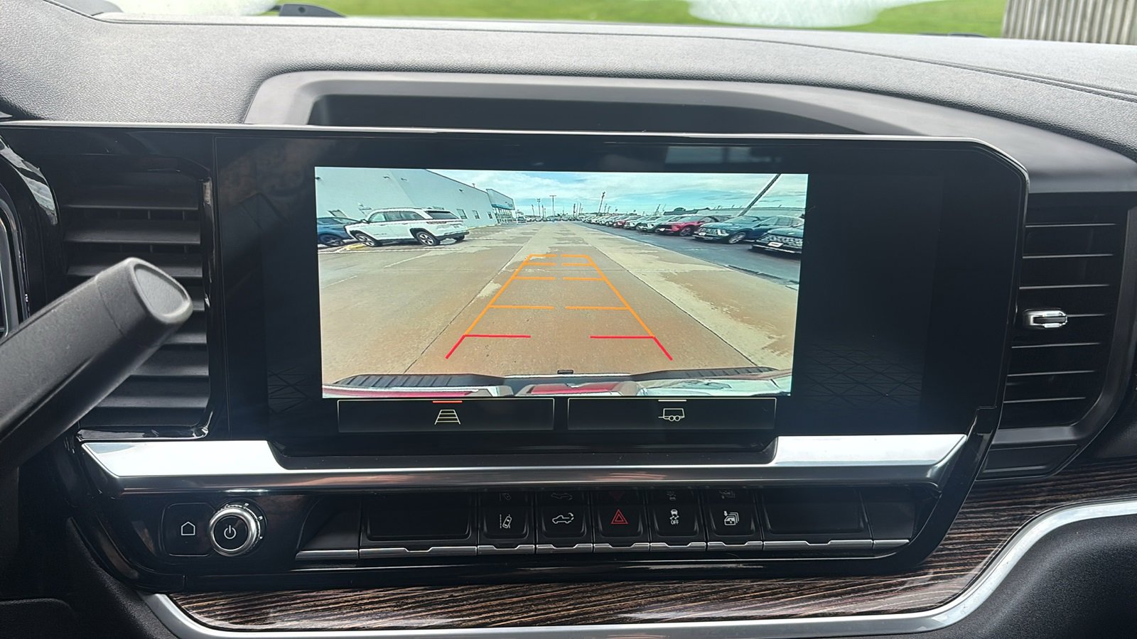 Used 2024 GMC Sierra 3500 SLE w/ SLE Convenience Package image 18