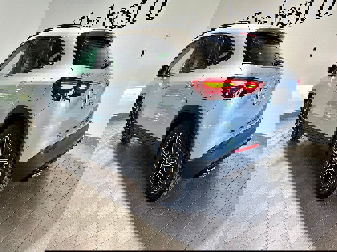 Used 2026 Mercedes-Benz GLA 250 4MATIC image 6