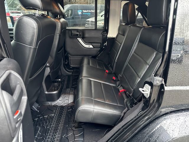 Used 2012 Jeep Wrangler Unlimited Sahara w/ Connectivity Group image 13