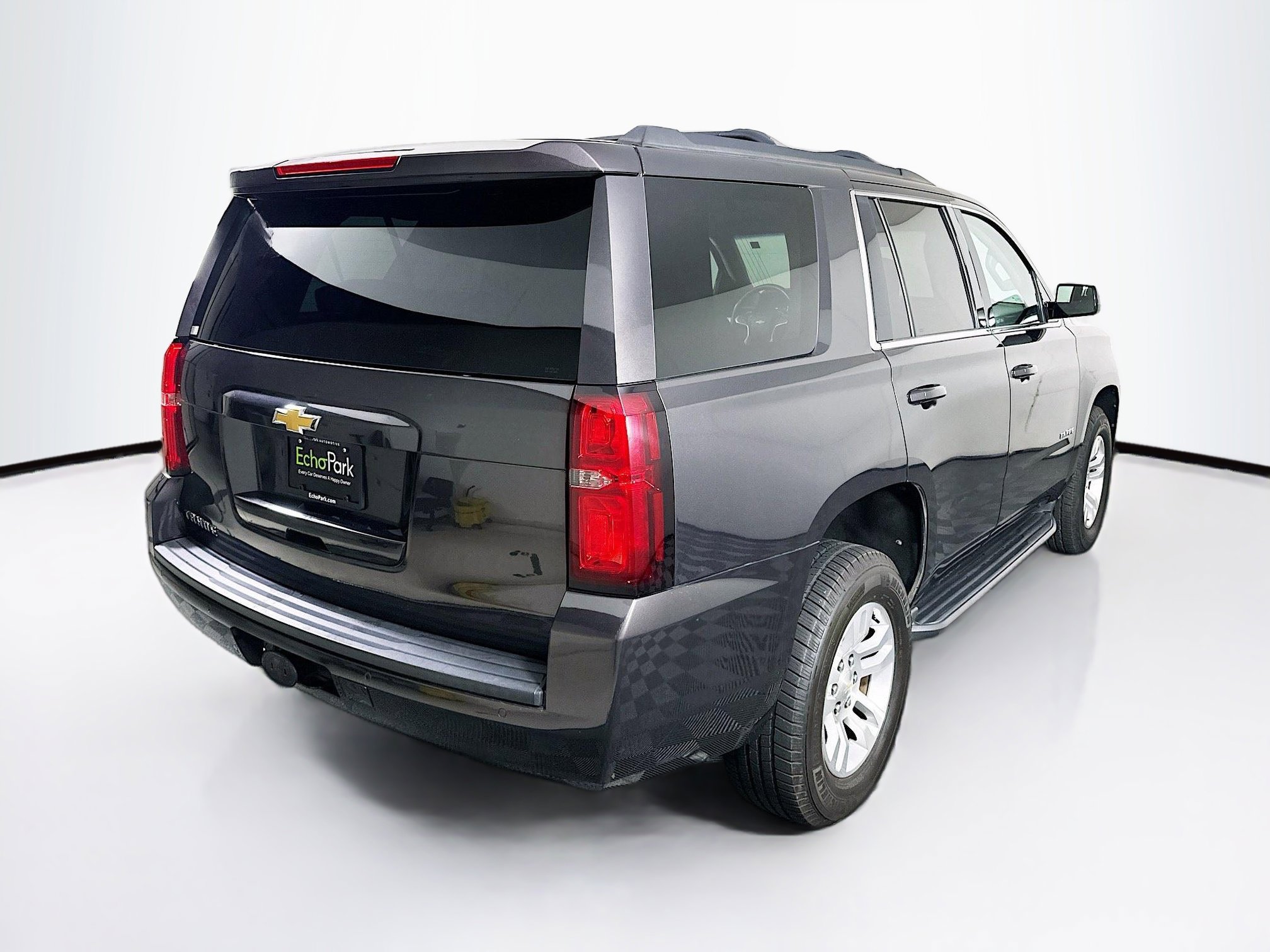 Used 2018 Chevrolet Tahoe LS w/ Enhanced Driver Alert Package RWD image 9