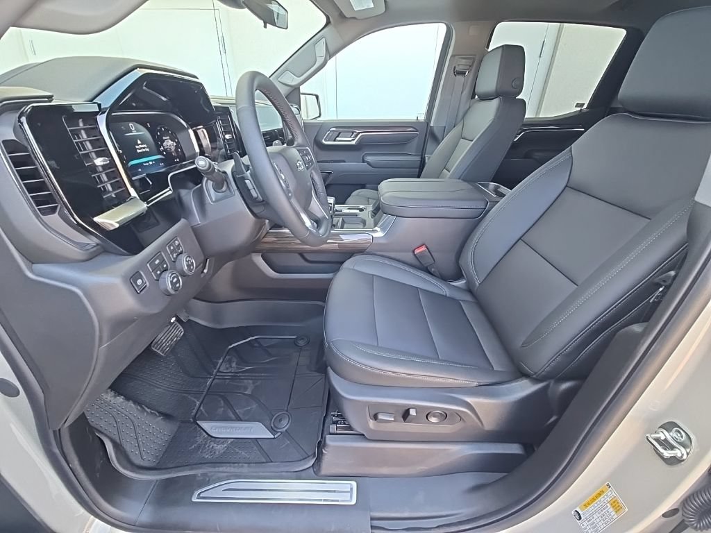 New 2026 Chevrolet Silverado 1500 RST w/ RST All Star Premium Package AWD/4WD image 16