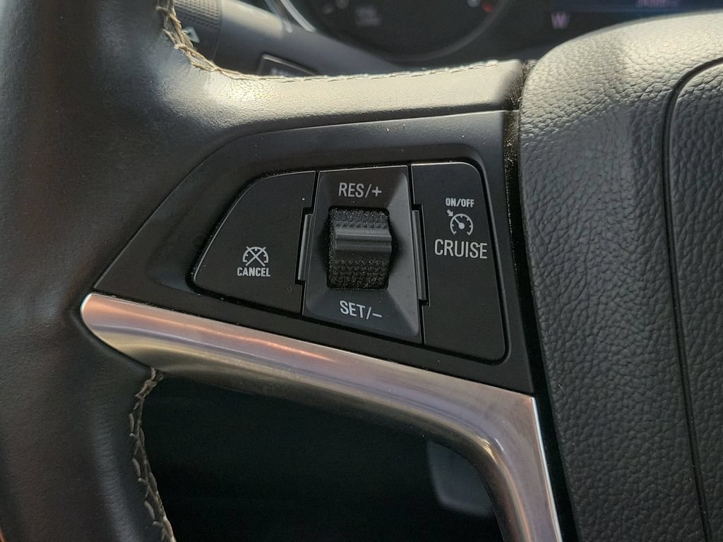 Used 2020 Buick Encore Preferred FWD image 24