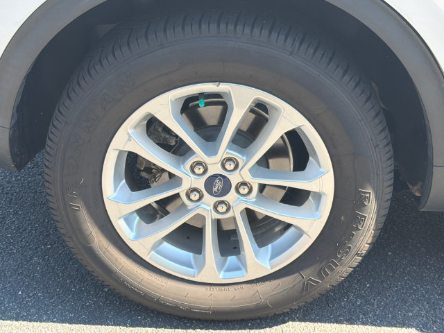 Used 2022 Ford Escape SE FWD image 19