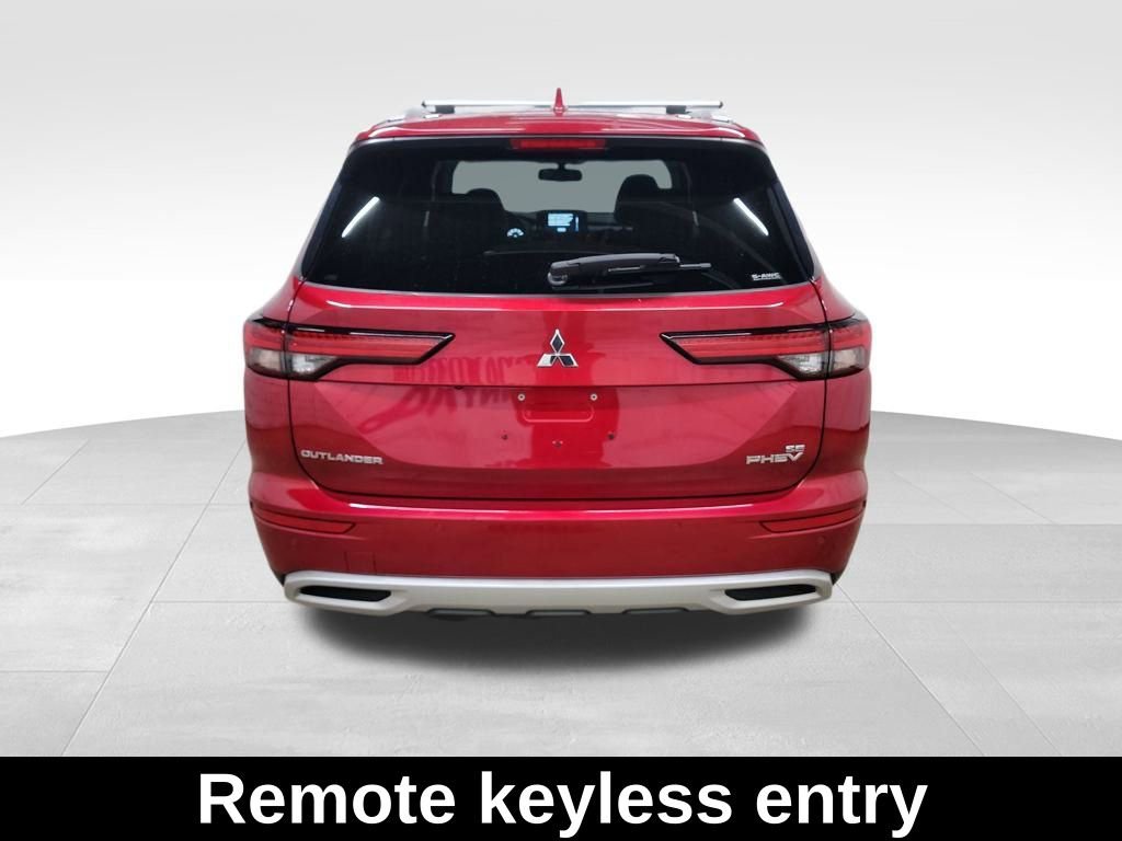 Used 2023 Mitsubishi Outlander SE image 6