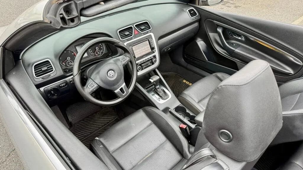 Used 2010 Volkswagen Eos Komfort image 41