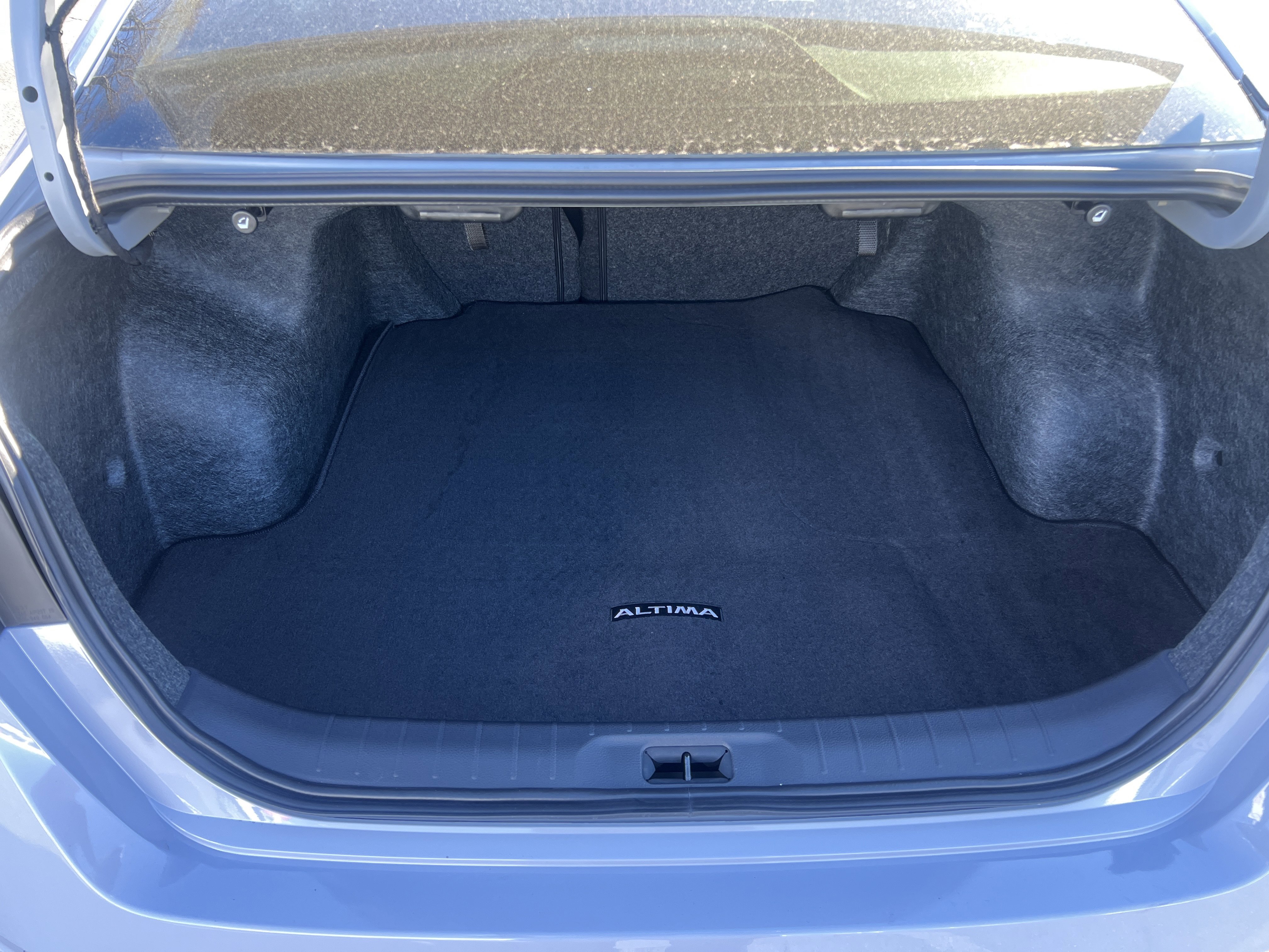 New 2025 Nissan Altima 2.5 SR image 19