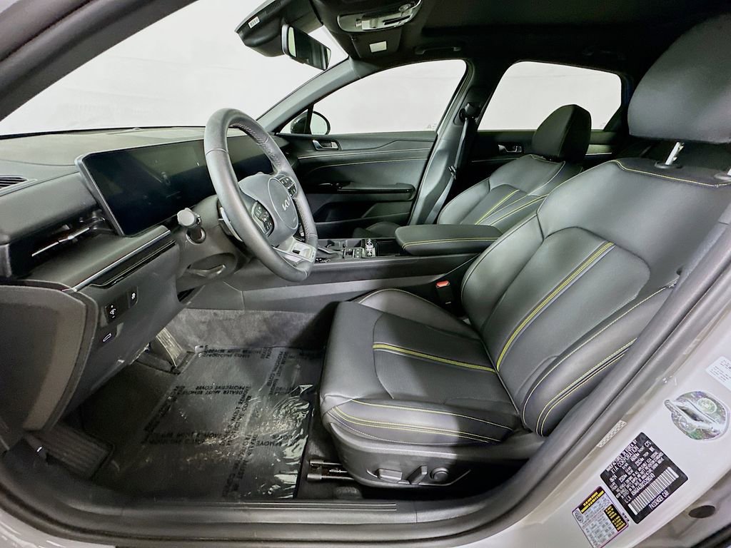 Used 2025 Kia K5 GT image 14