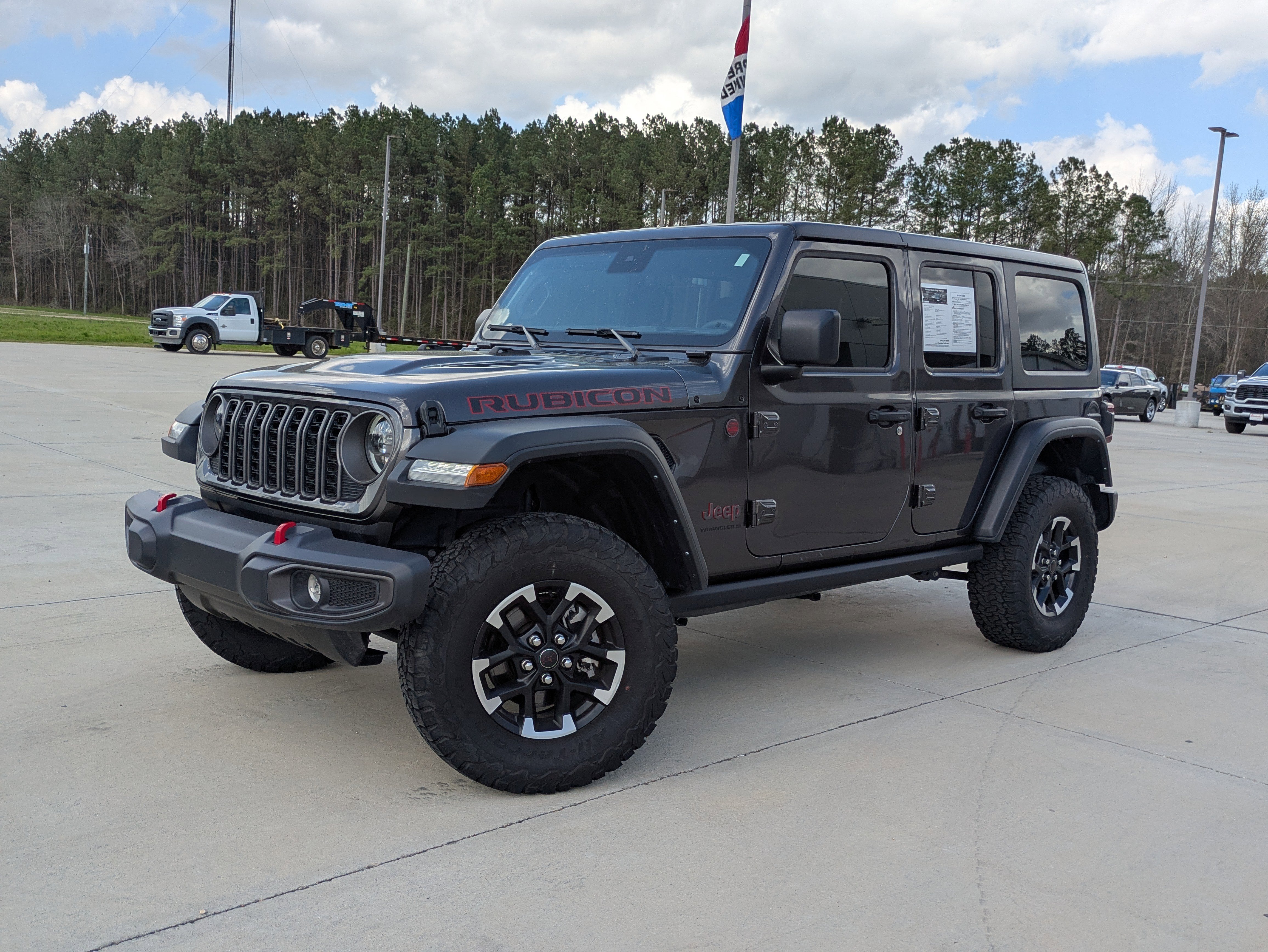 Used 2025 Jeep Wrangler Unlimited Rubicon image 4