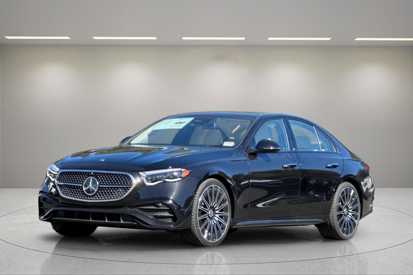 New 2026 Mercedes-Benz E 350 4MATIC Sedan image 8