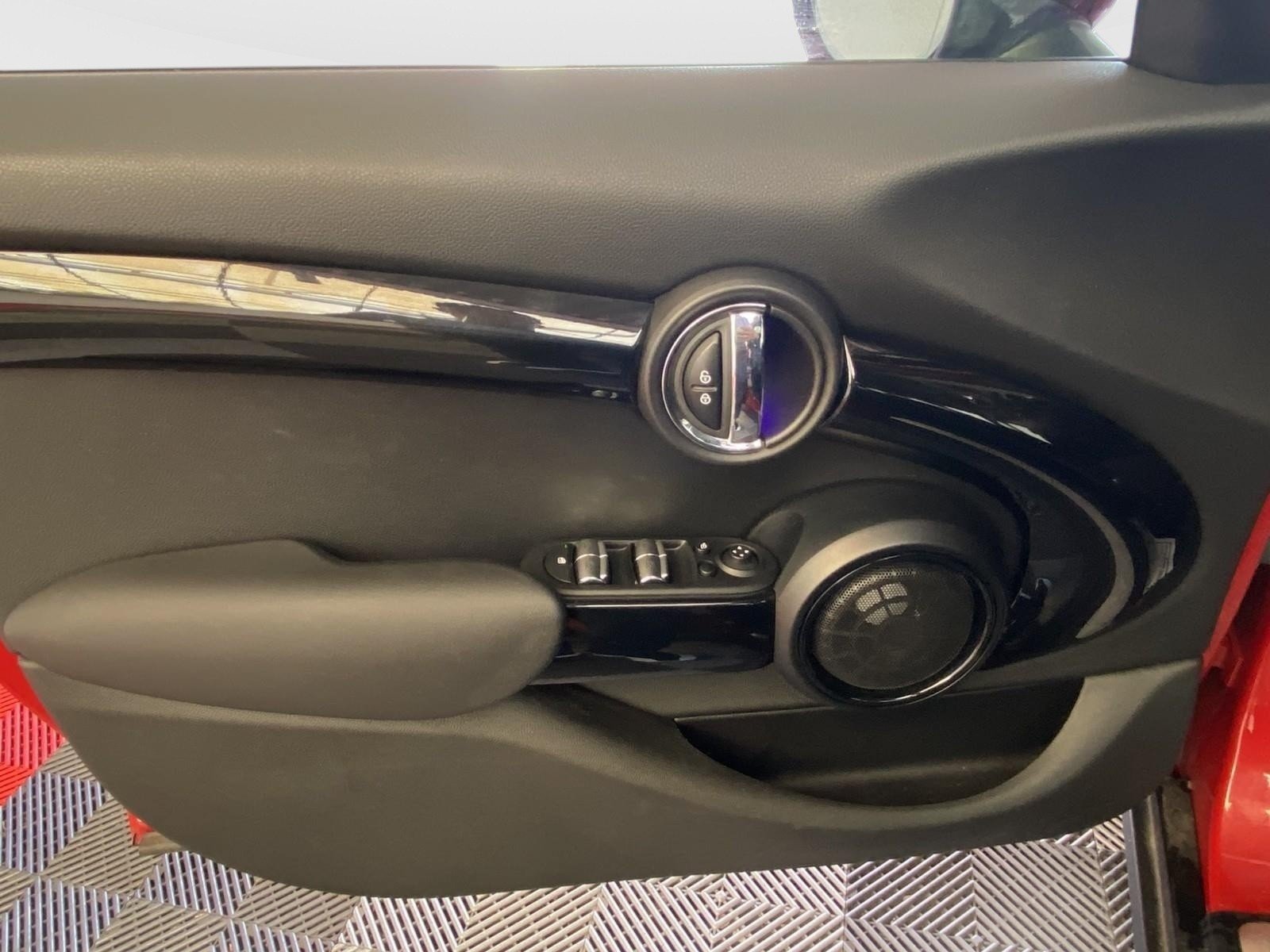 Used 2016 MINI Cooper S FWD image 17