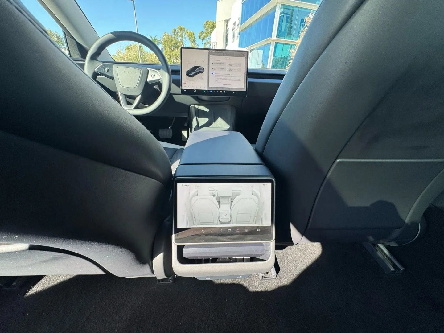 Used 2024 Tesla Model 3 Standard Range image 70