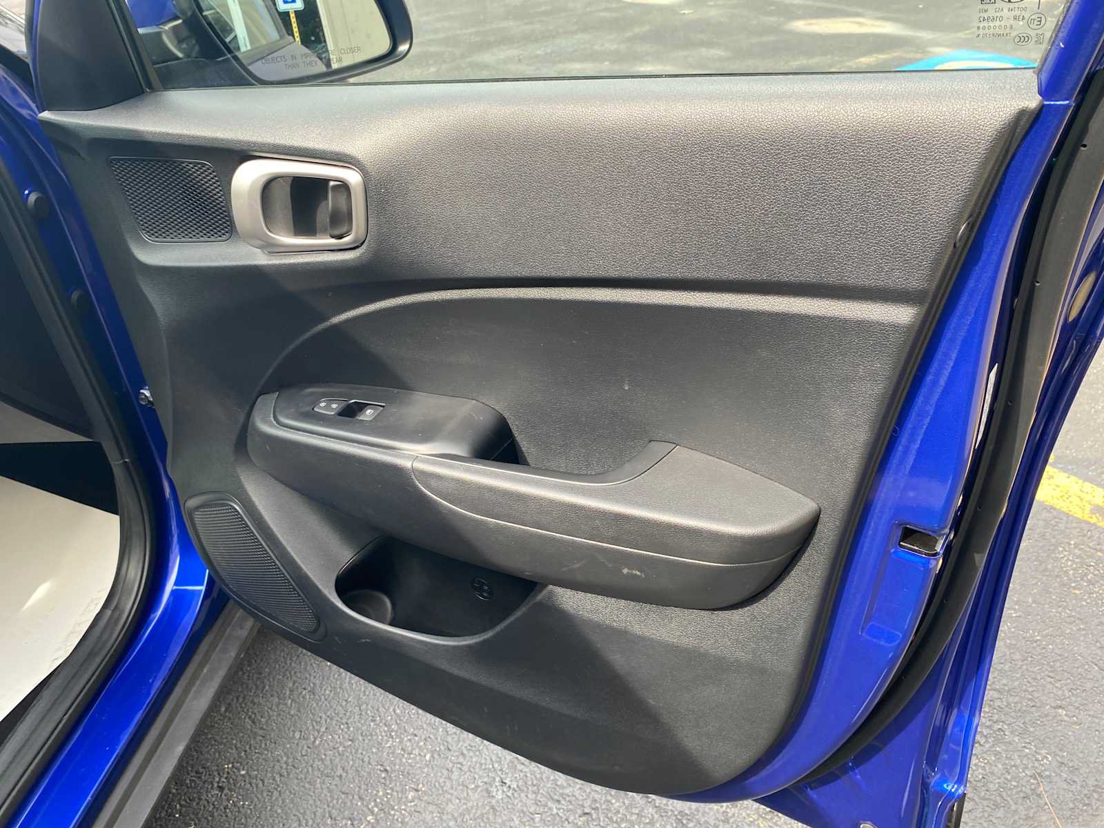 Used 2023 Hyundai Venue SEL FWD image 31