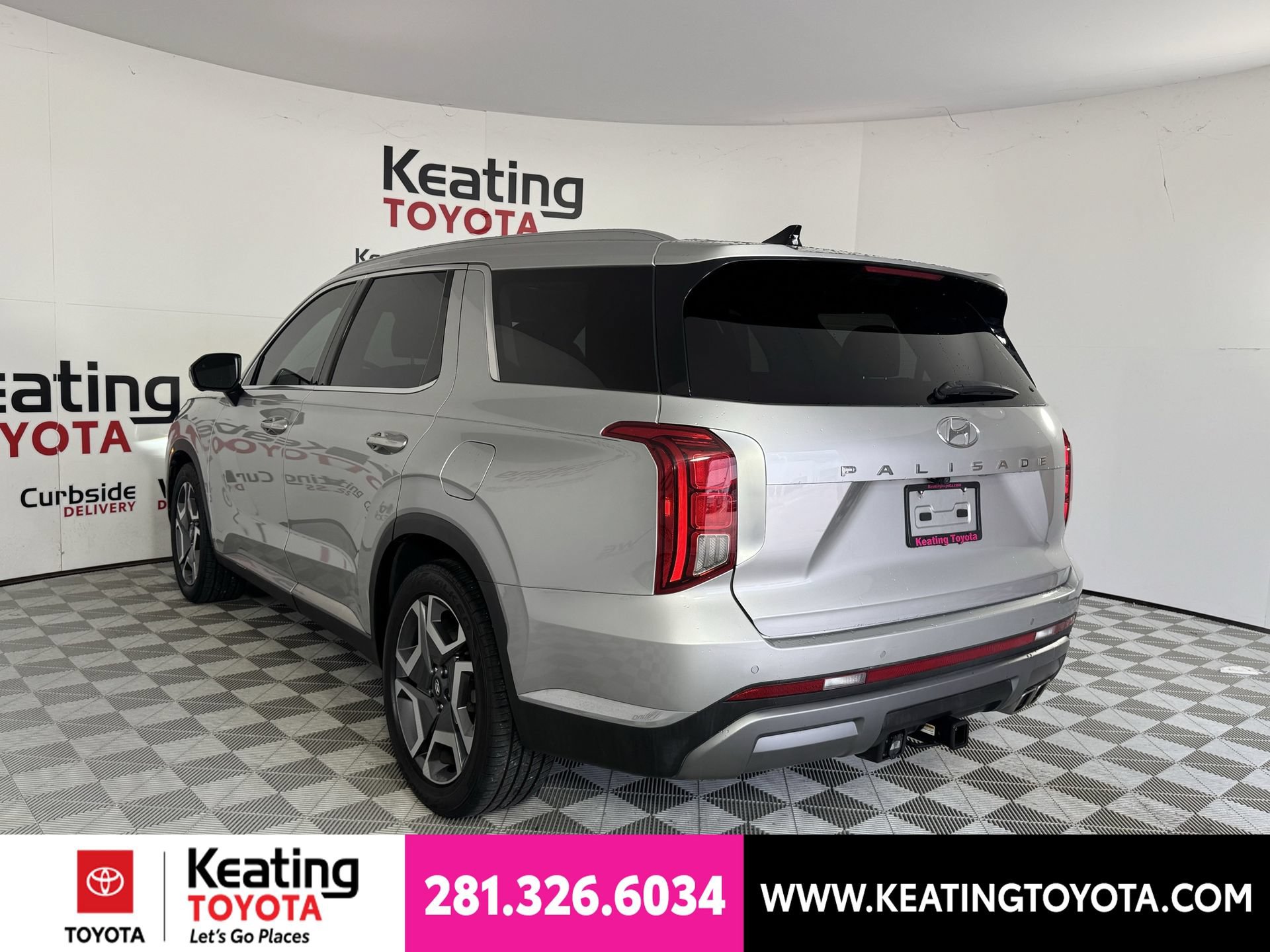 Used 2024 Hyundai Palisade Limited FWD image 7
