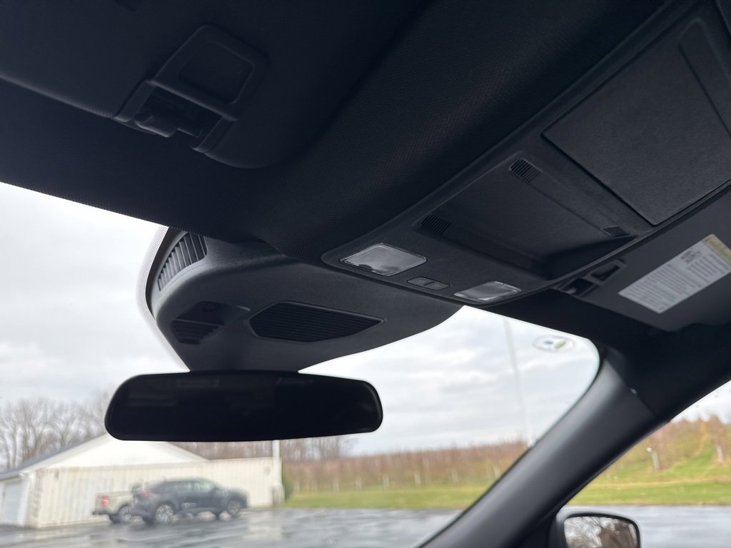 Used 2023 Ford Escape ST-Line image 22