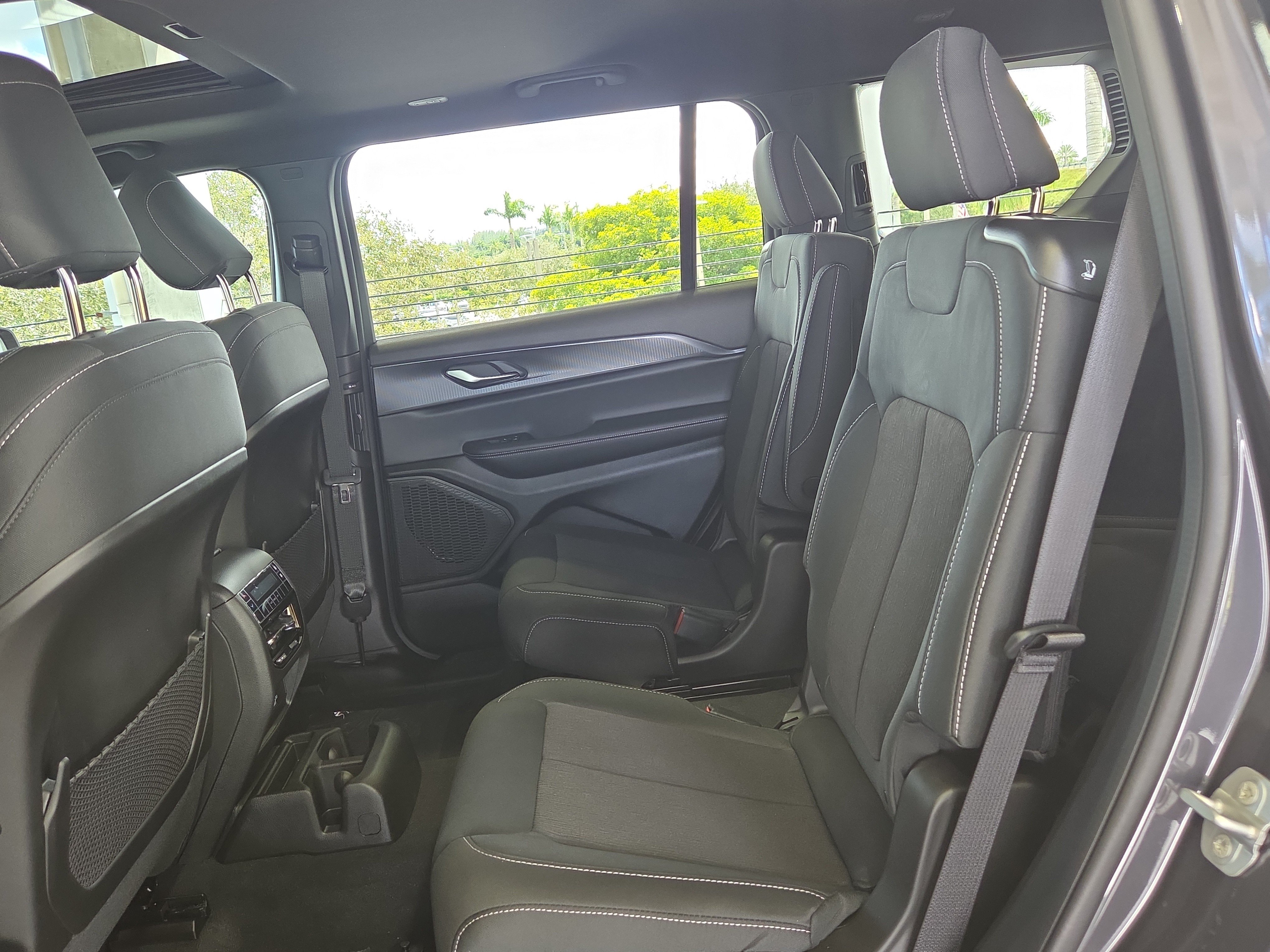 New 2025 Jeep Grand Cherokee L Laredo RWD image 14