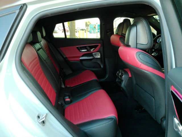 Used 2025 Mercedes-Benz GLC 43 AMG 4MATIC image 24