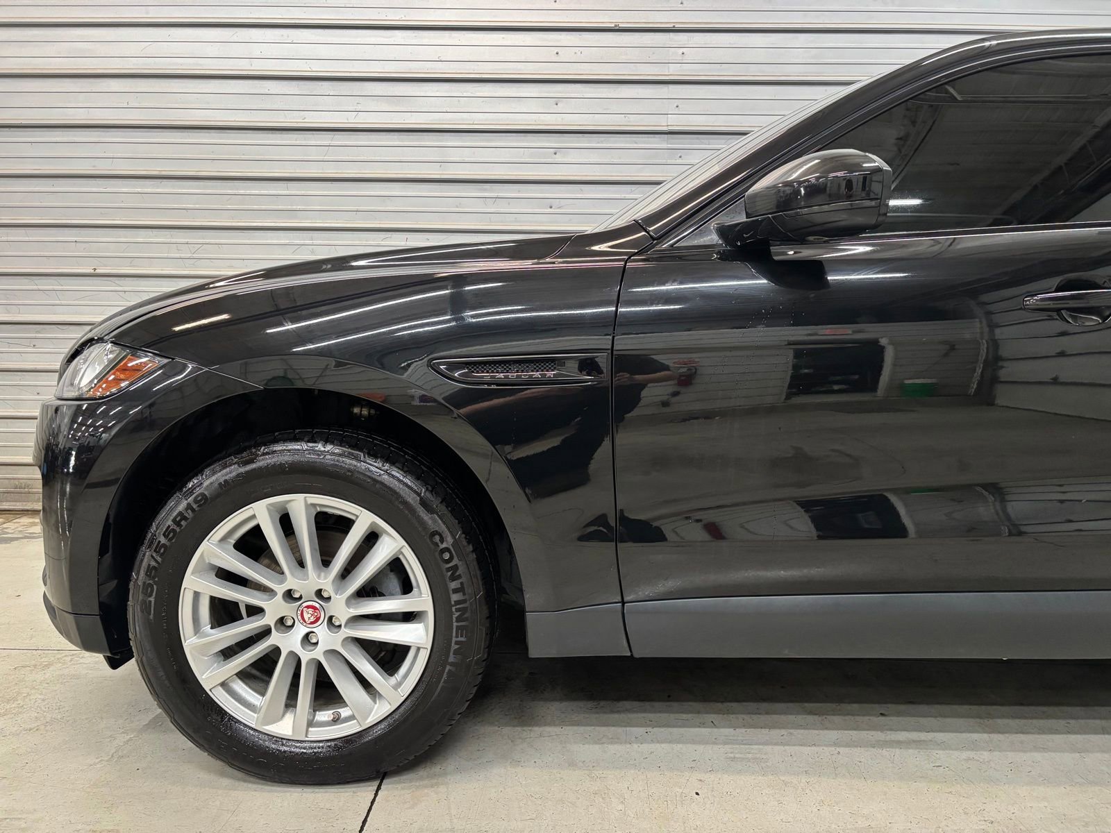 Used 2020 Jaguar F-PACE Prestige image 4