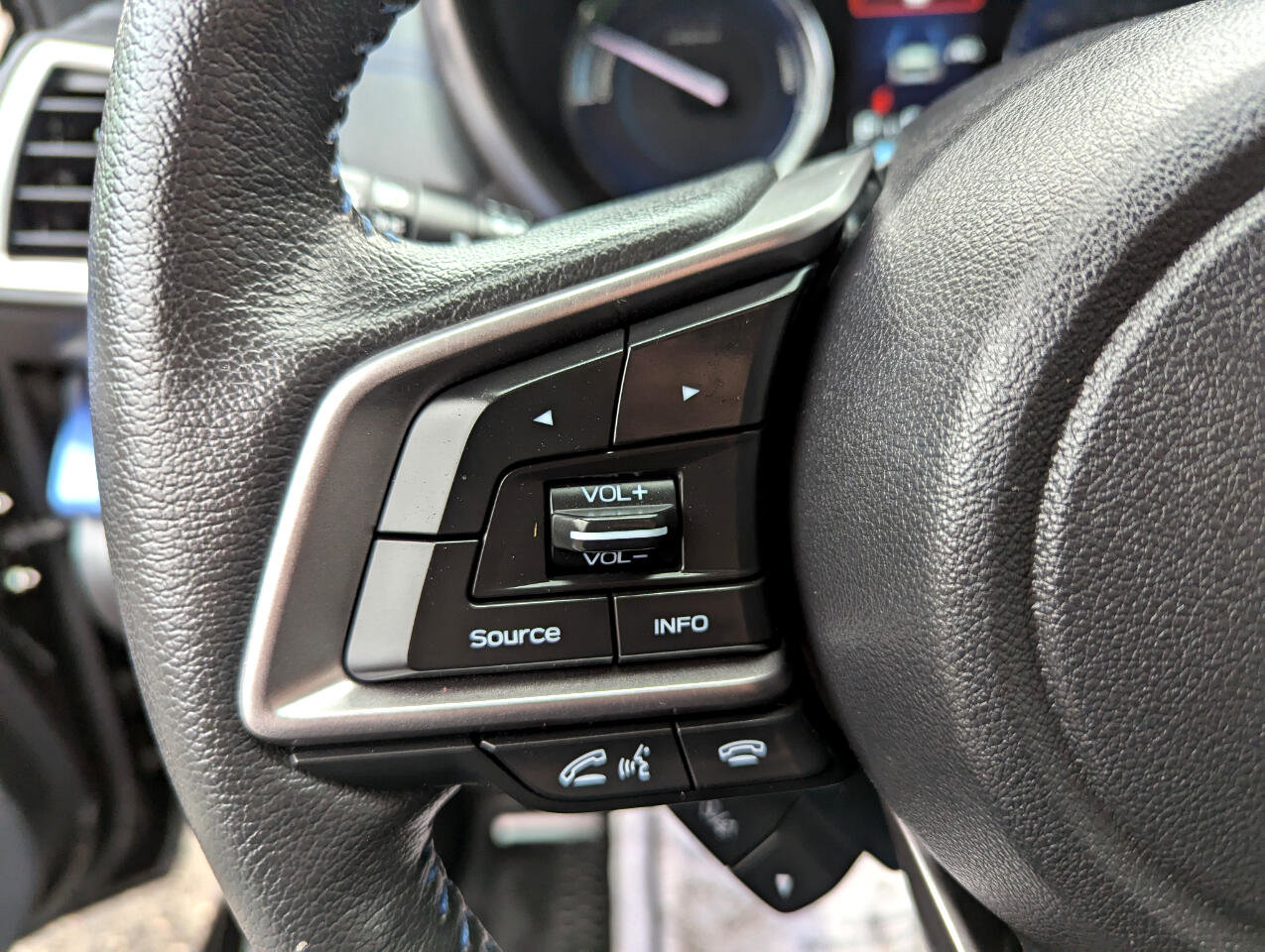 Used 2019 Subaru Crosstrek Hybrid w/ Moonroof Package w/Navigation image 19