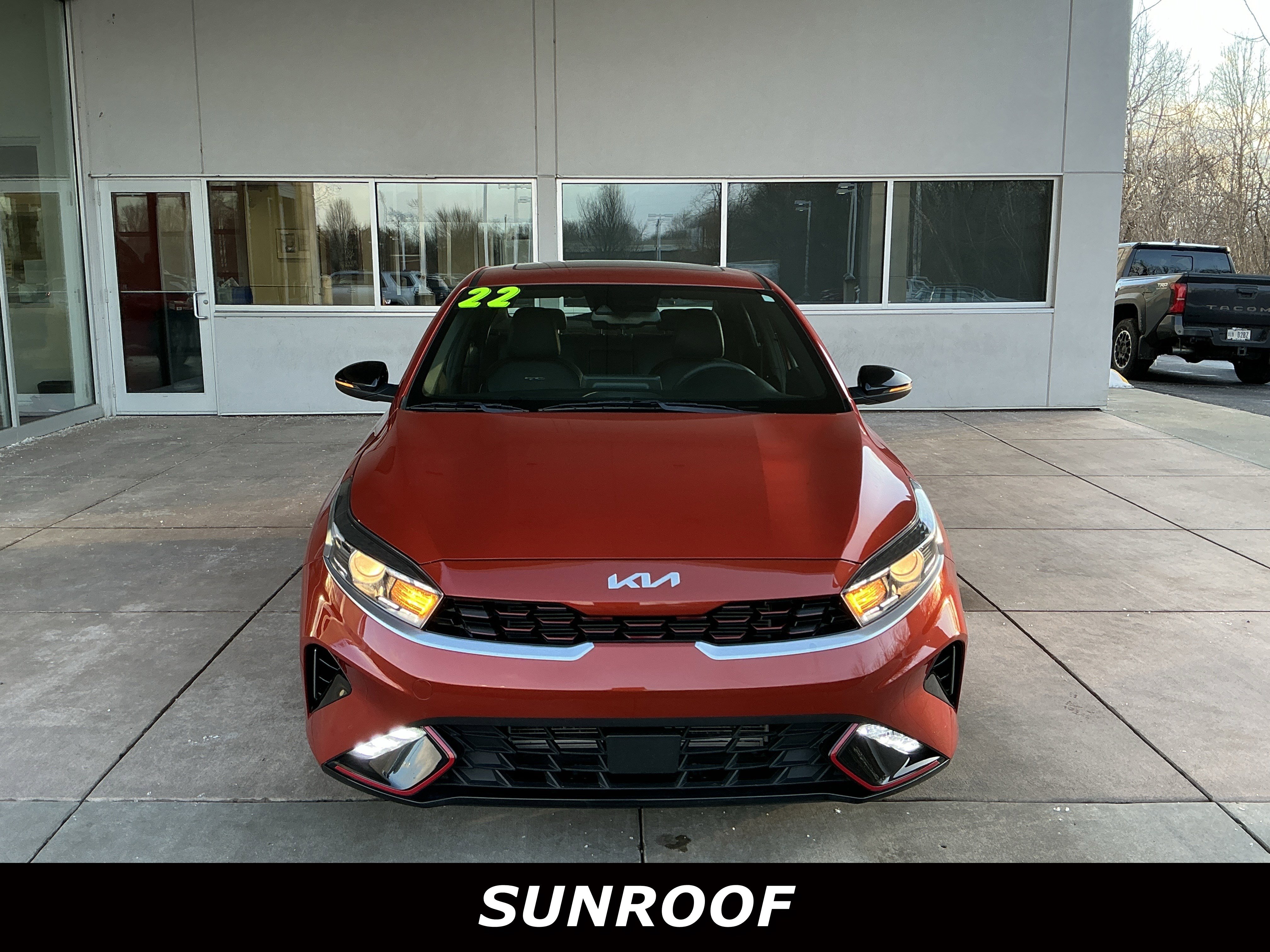 Used 2022 Kia Forte GT-Line w/ GT-Line Premium Package image 2