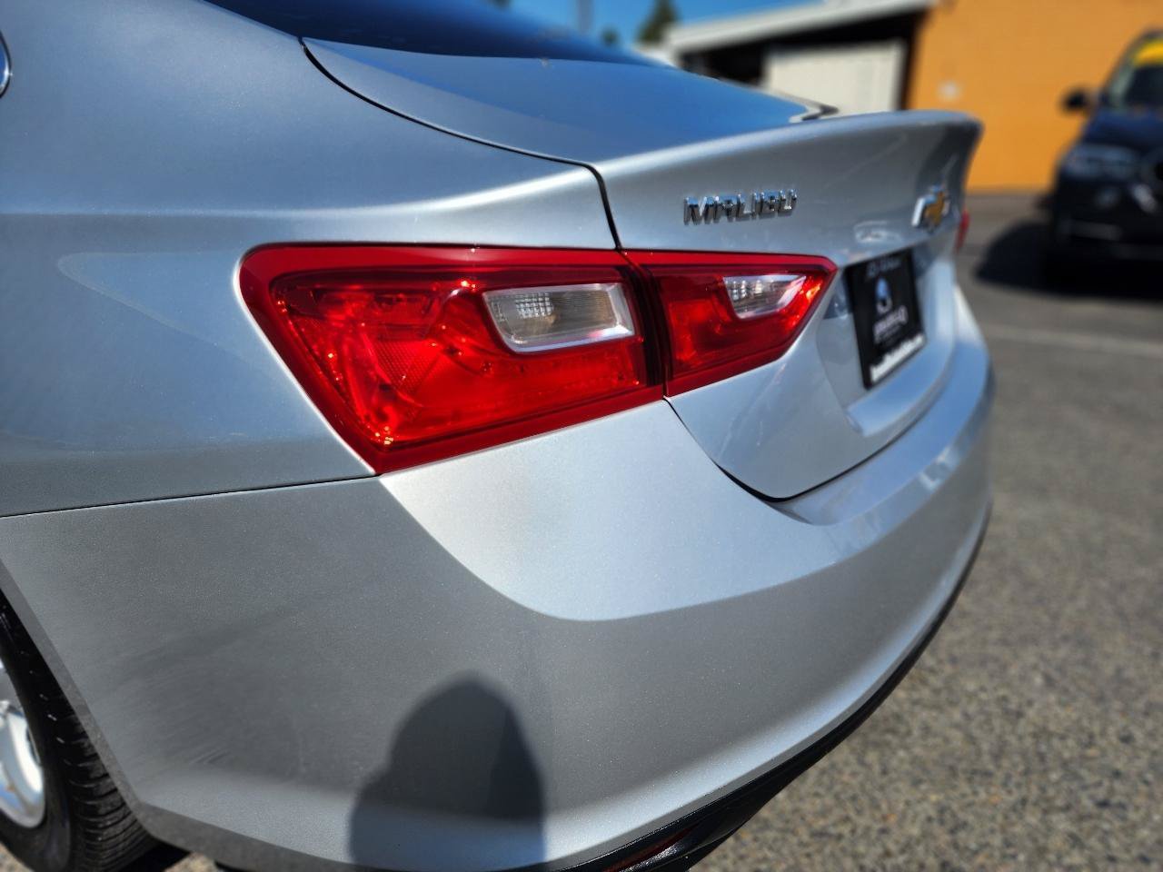 Used 2018 Chevrolet Malibu LS FWD image 30
