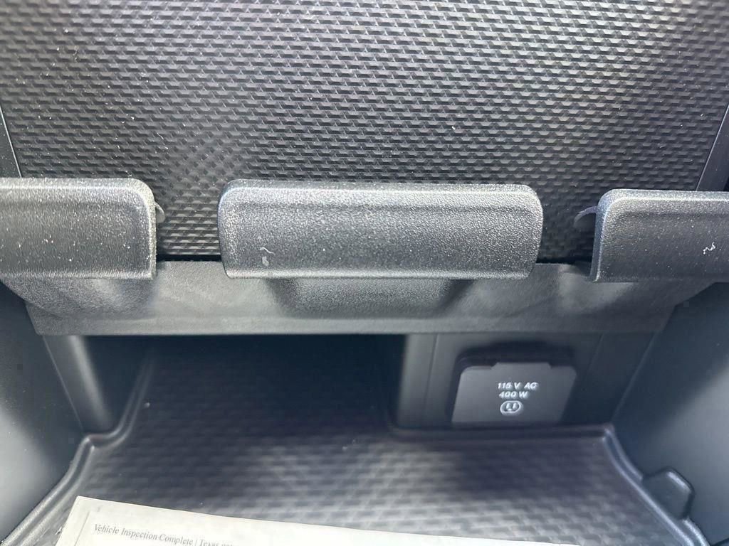 Used 2025 RAM 1500 Lone Star image 27