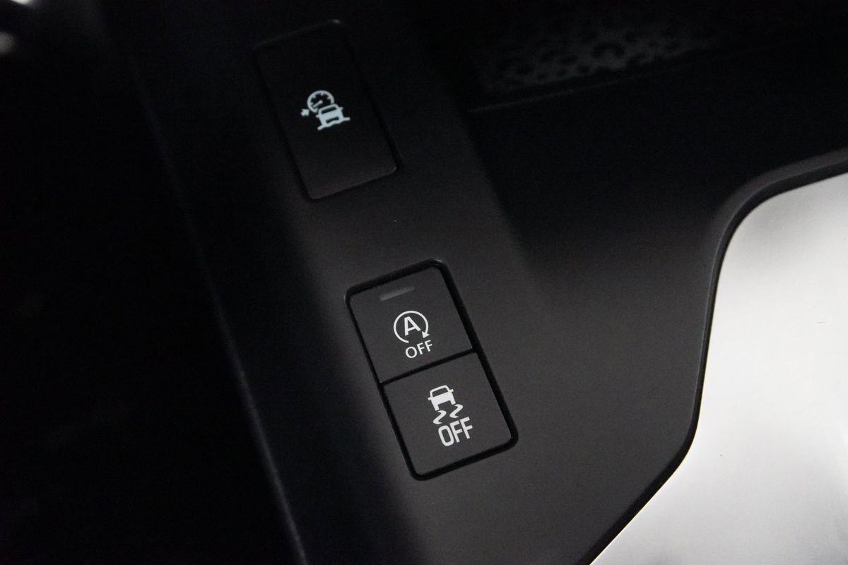 Used 2020 Jaguar E-PACE AWD/4WD image 25