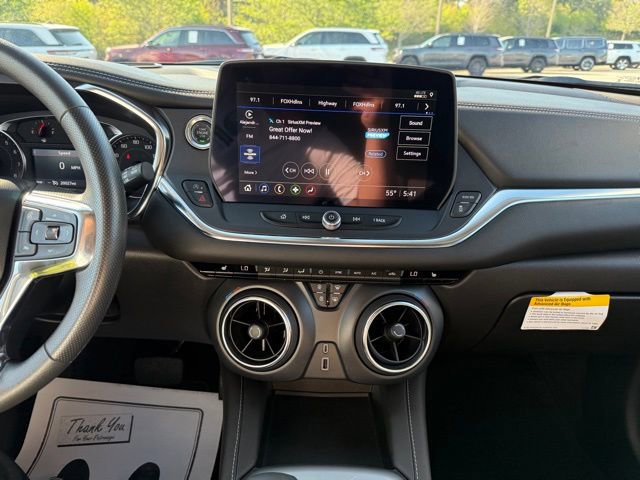 Used 2025 Chevrolet Blazer LT image 18