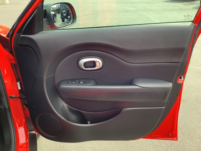 Used 2018 Kia Soul + image 36