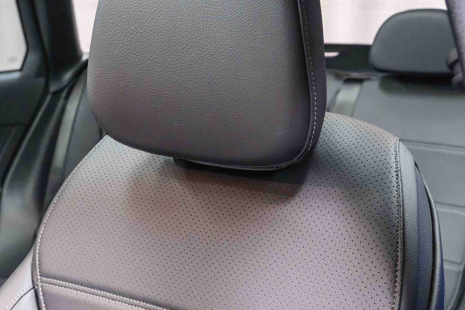 Certified 2026 Mercedes-Benz GLC 300 image 27