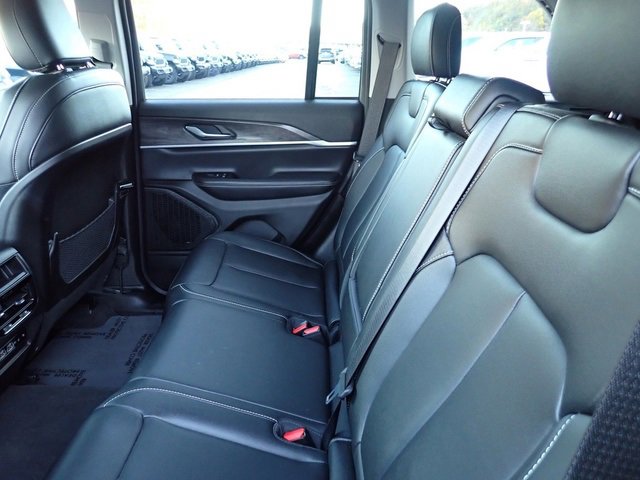 Certified 2024 Jeep Grand Cherokee Limited image 14