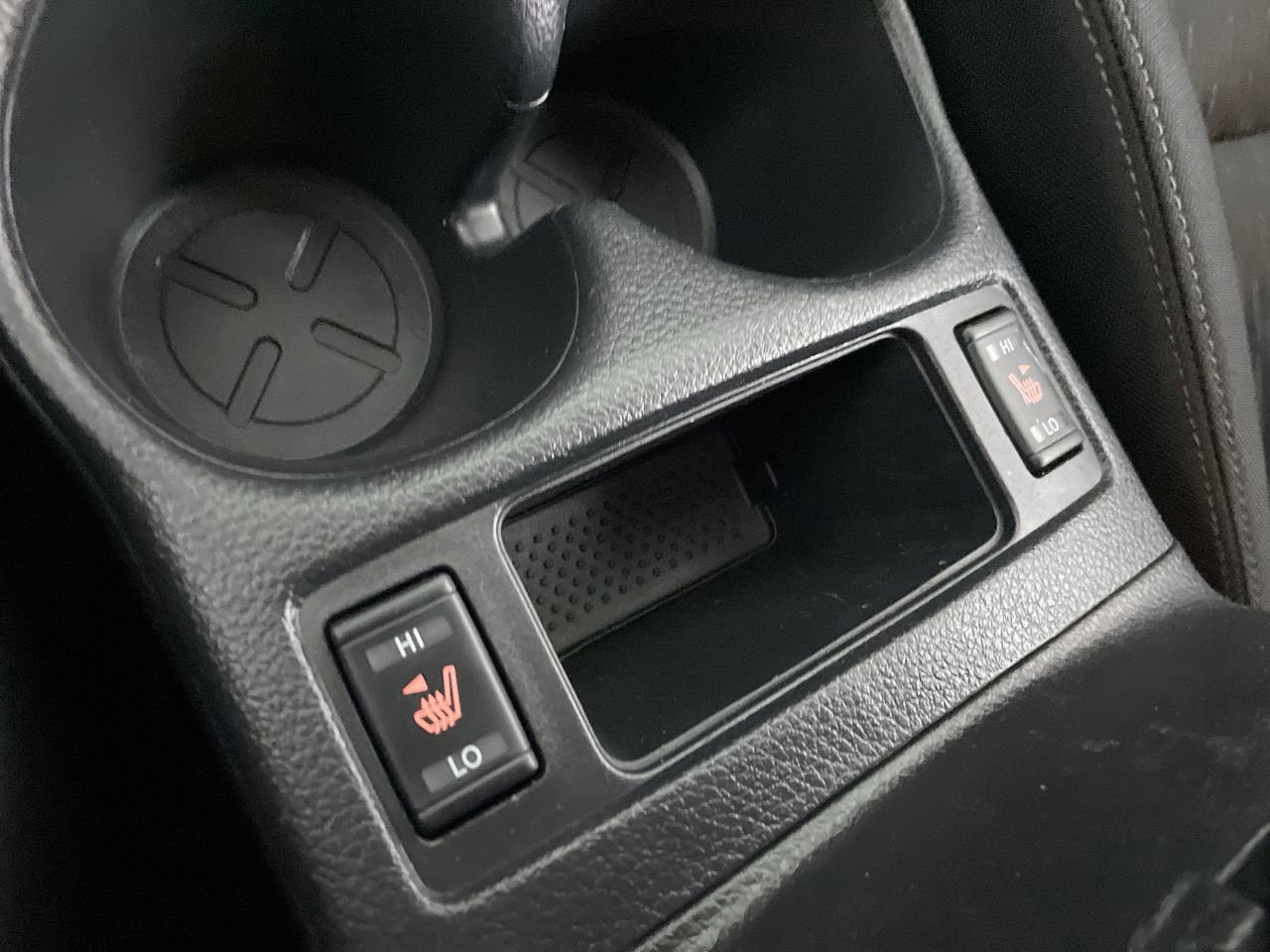 Used 2018 Nissan Rogue SV FWD image 18