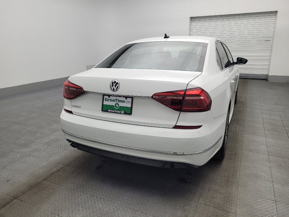 Used 2017 Volkswagen Passat 1.8T R-Line image 7