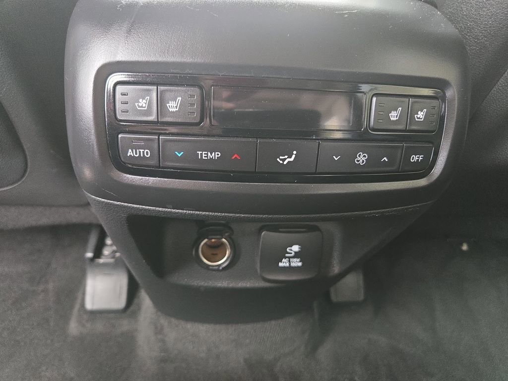 Used 2021 Hyundai Palisade Limited w/ Winter Package image 22