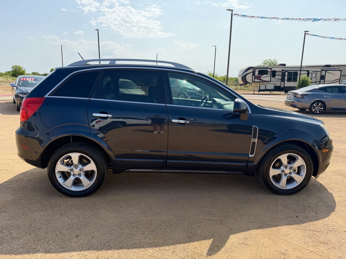 Used 2015 Chevrolet Captiva Sport LT w/ Convenience Package FWD image 4