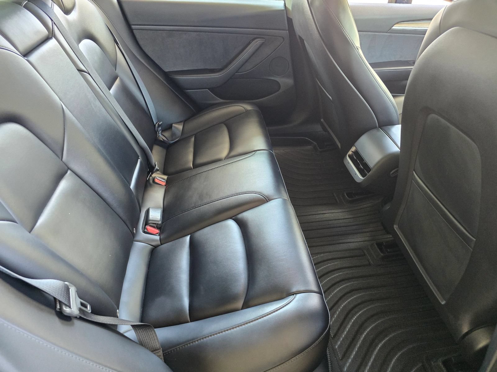 Used 2023 Tesla Model 3 Standard Range RWD image 30