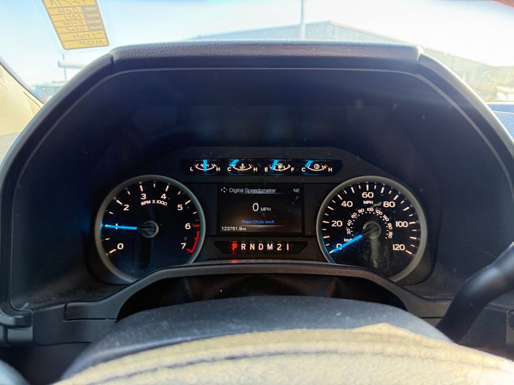 Used 2016 Ford F150 XLT w/ Equipment Group 302A Luxury image 9