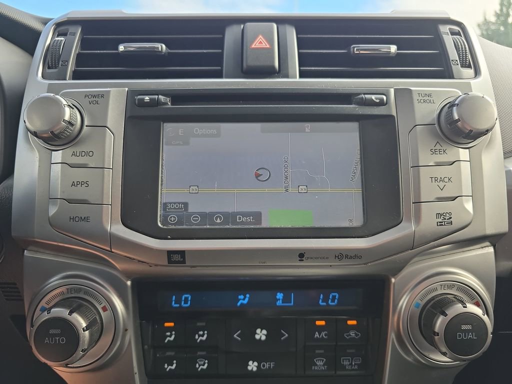 Used 2015 Toyota 4Runner Limited image 14