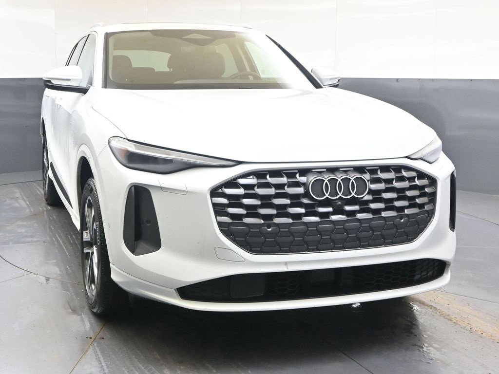 Used 2025 Audi Q5 2.0T Premium Plus w/ Premium Plus image 8