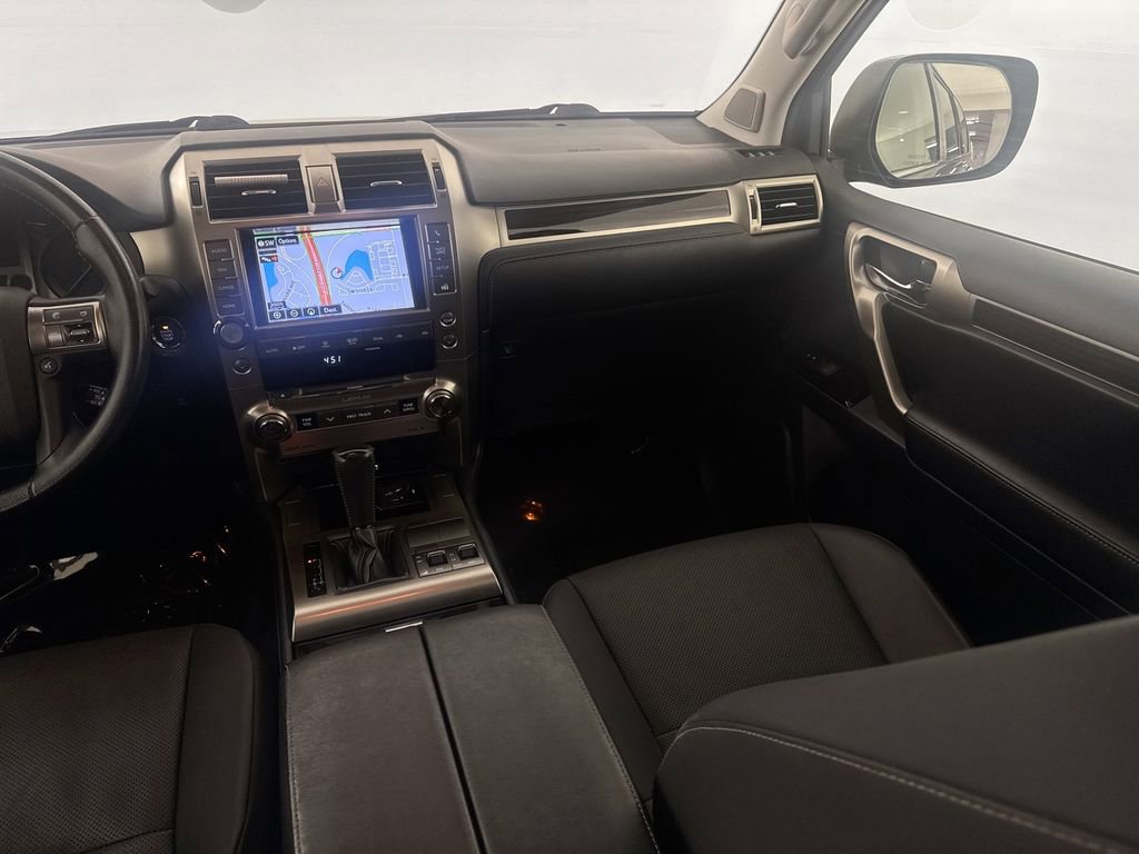 Used 2019 Lexus GX 460 w/ Navigation Package AWD/4WD image 22