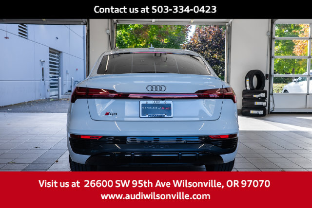 Used 2024 Audi Q8 e-tron Premium Plus w/ Premium Plus Package AWD/4WD image 5