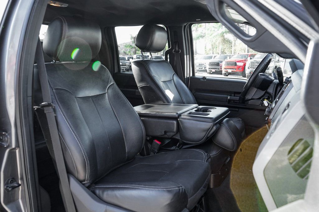 Used 2012 Ford F350 Lariat w/ Chrome Pkg image 35
