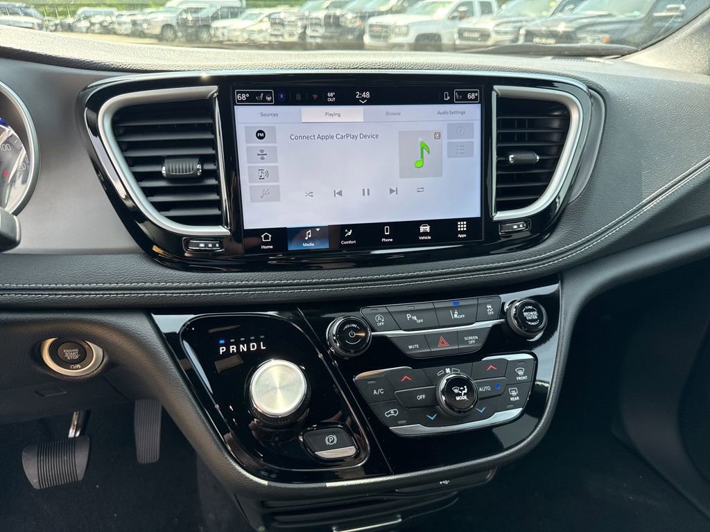 New 2027 Chrysler Pacifica Select FWD image 12