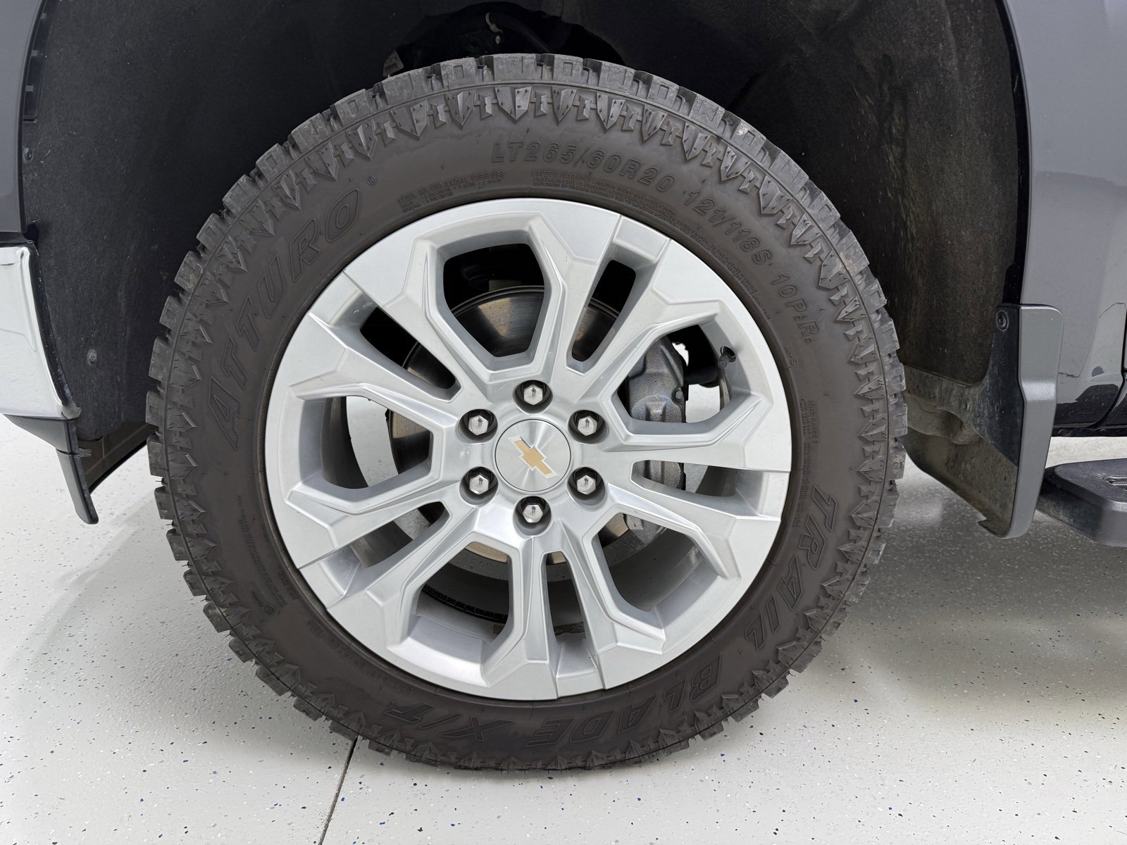 Used 2024 Chevrolet Silverado 1500 LTZ image 12