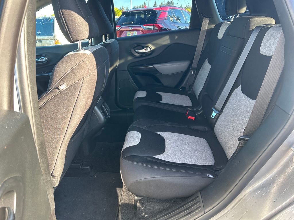 Used 2014 Jeep Cherokee Latitude w/ Trailer Tow Group image 8