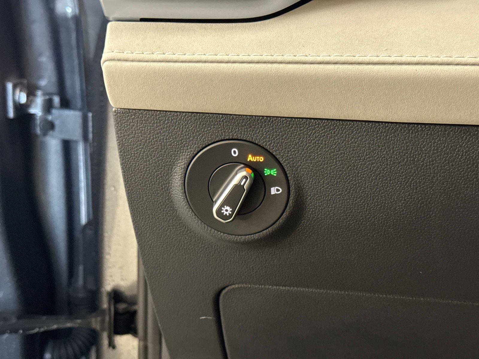 New 2026 Volkswagen Taos SE image 30