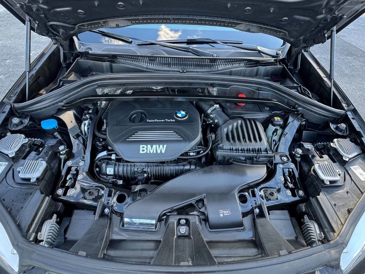 Used 2016 BMW X1 xDrive28i image 3