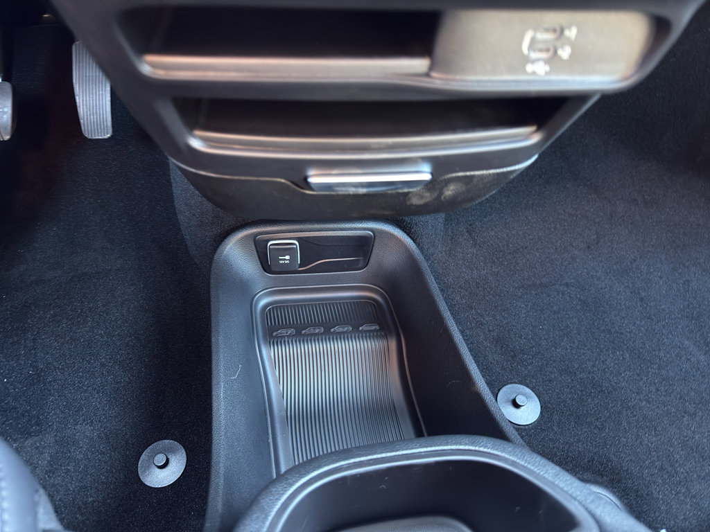 New 2026 Chrysler Pacifica Select FWD image 19