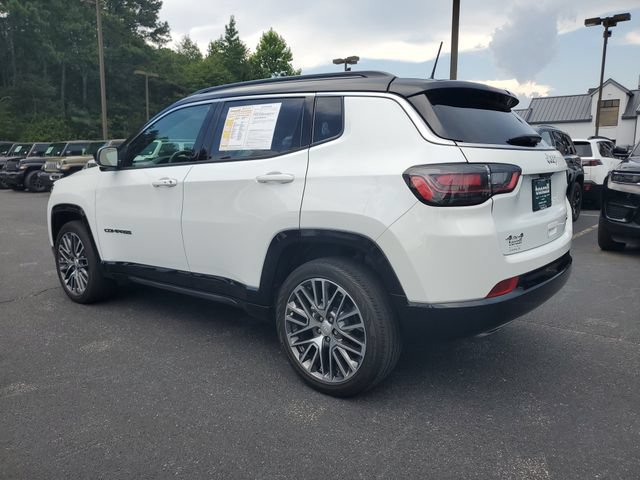 Used 2023 Jeep Compass Limited w/ Elite Group AWD/4WD image 4
